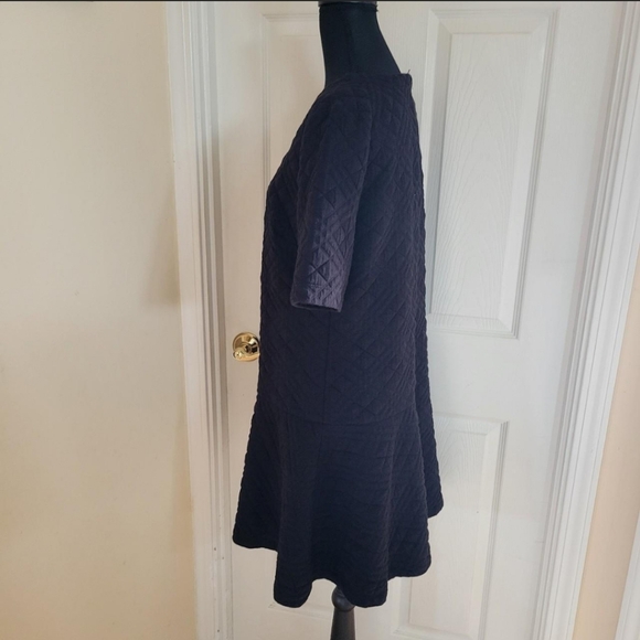 Loft Quilted Short Sleeve Black Mini Dress Minimalist Contemporary Size Medium - Picture 6 of 10